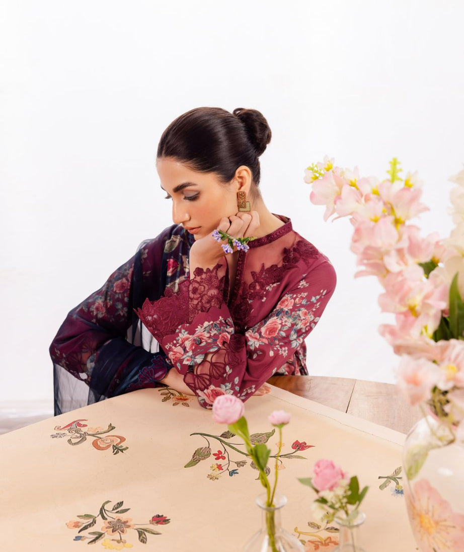 Iznik Dahlia Emb Lawn`24 DL#11
