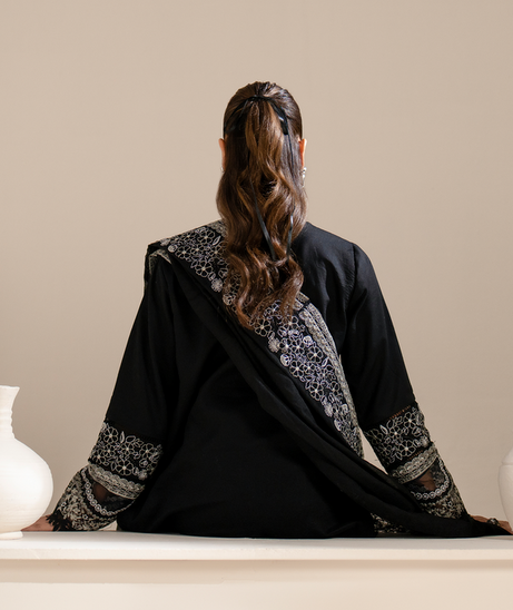 Azzal Aghaaz Lawn'24 (SIYAH)