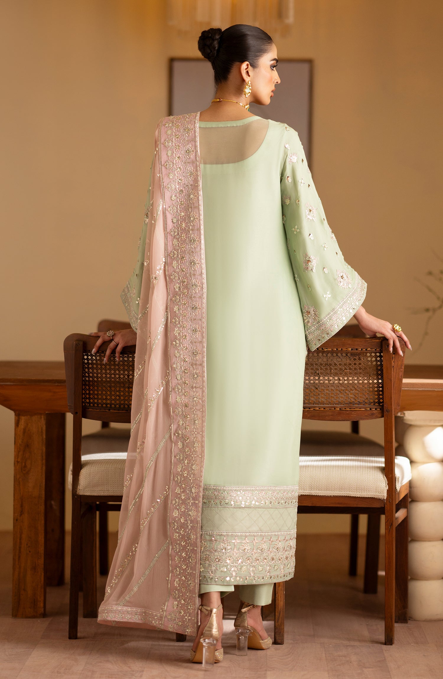 Emaan Adeel L/Romansiyyah`24 (Najmeh)