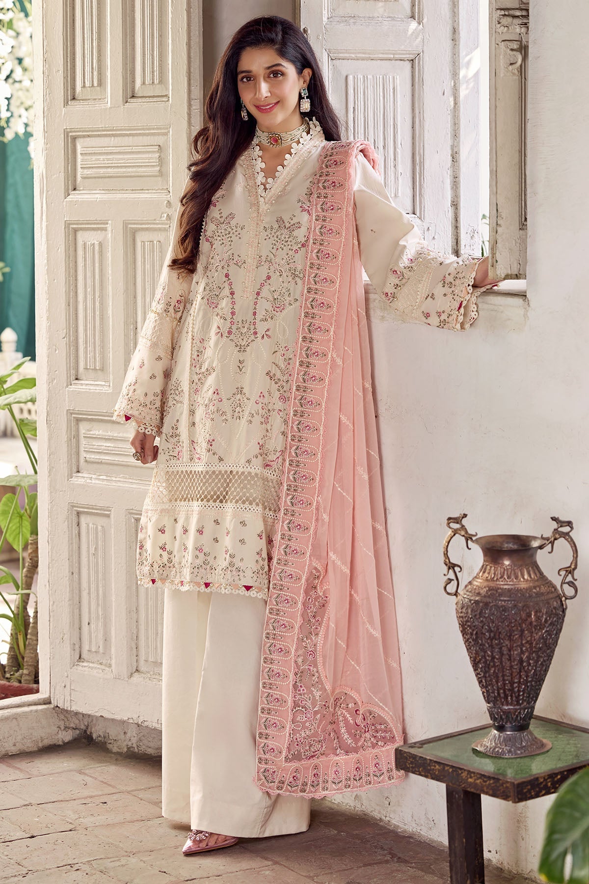 Motifz Premium Emb Lawn`23 D#4043