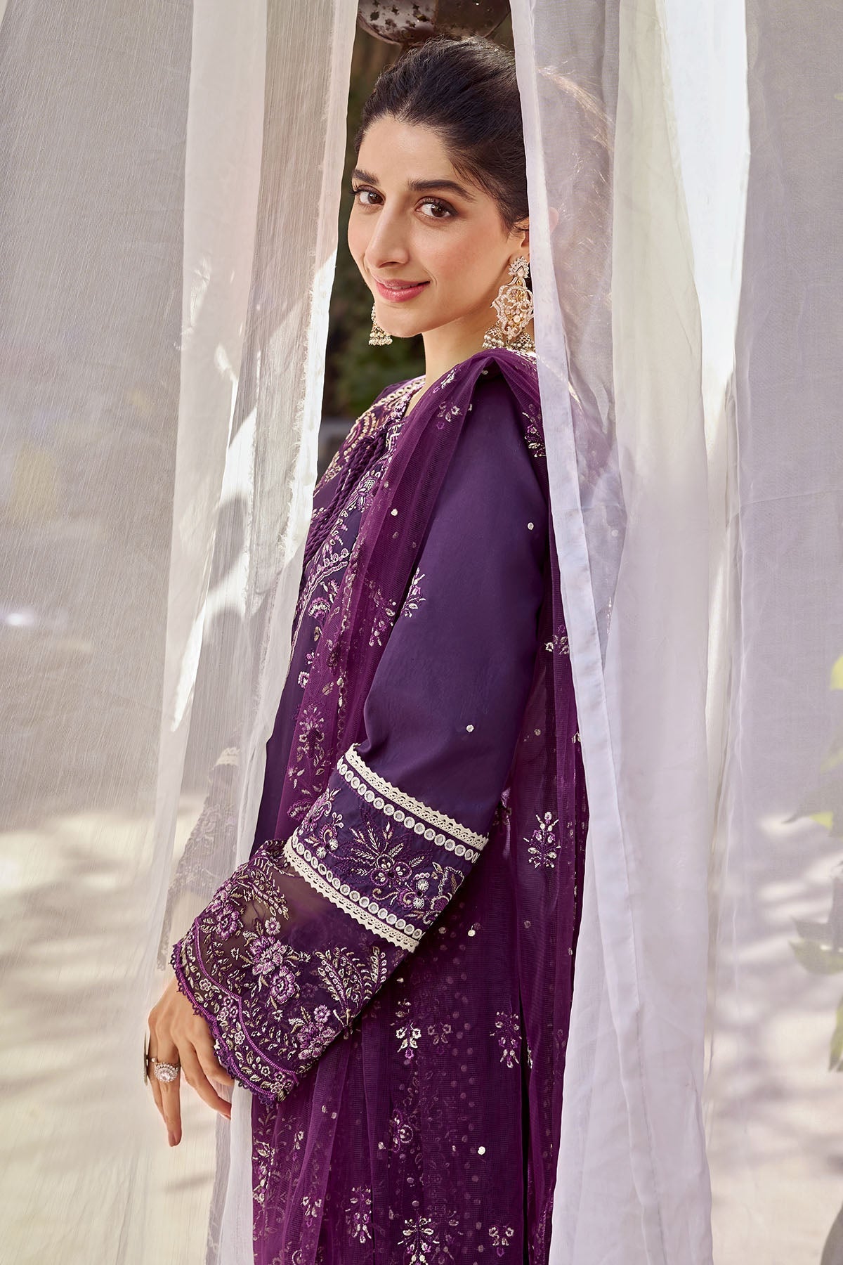 Motifz Premium Emb Lawn`23 D#4044