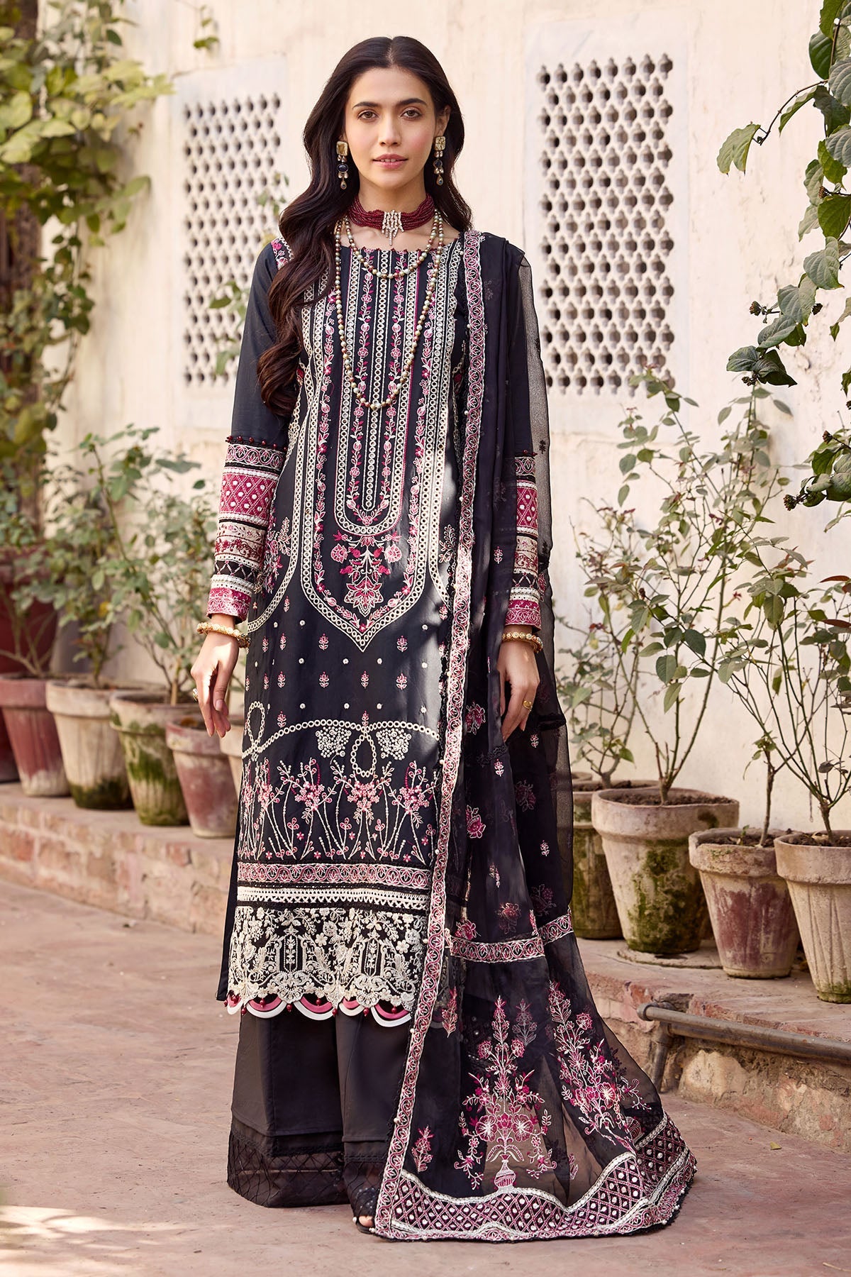 Motifz Premium Emb Lawn`23 D#4048