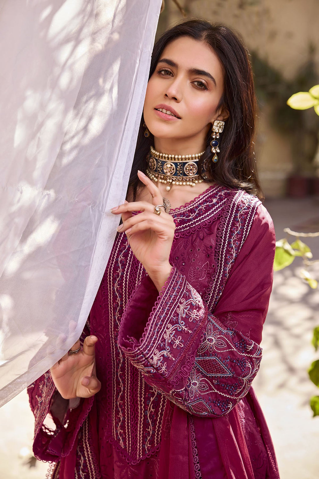 Motifz Premium Emb Lawn`23 D#4060