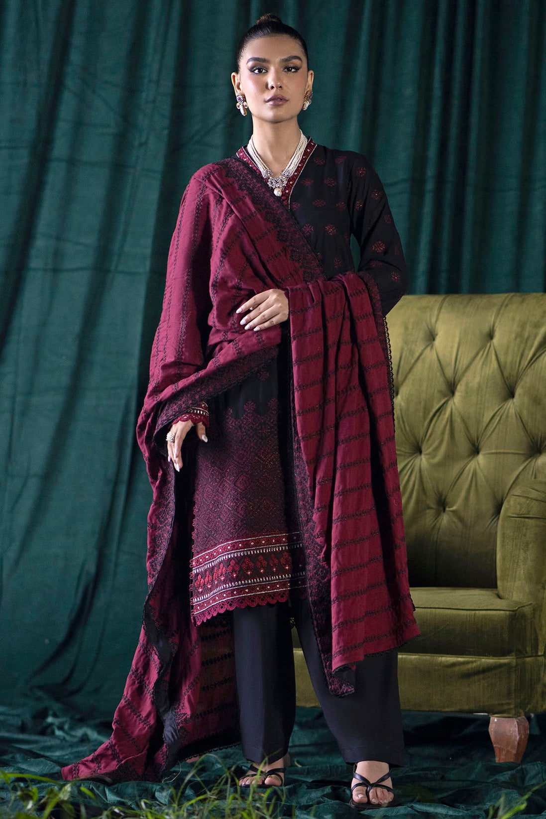 Motifz Jehan Emb Khaddar'23 D#4353