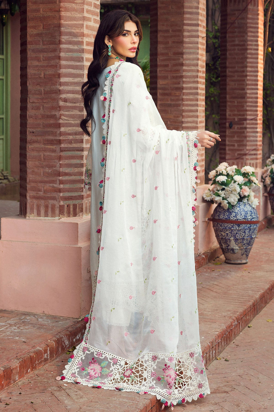 Motifz Premium Luxury Lawn'24 D#4422
