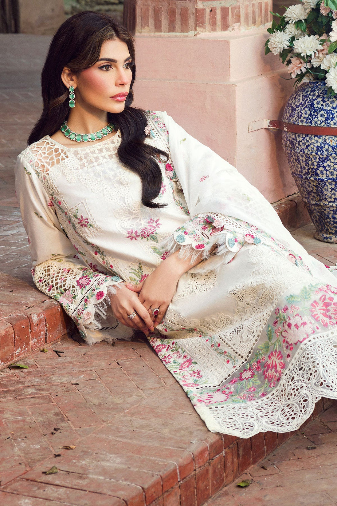 Motifz Premium Luxury Lawn'24 D#4422