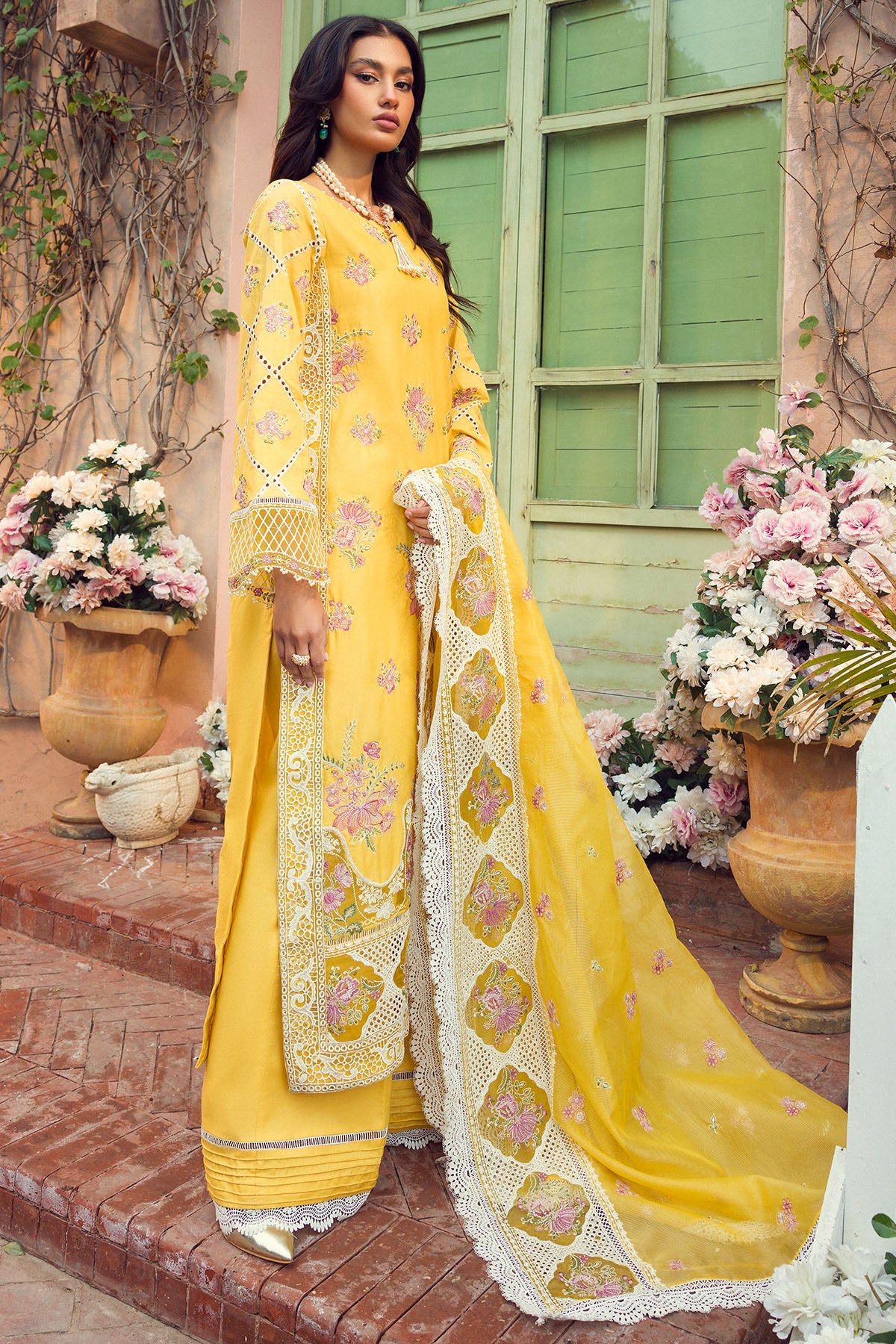 Motifz Premium Luxury Lawn'24 D#4423