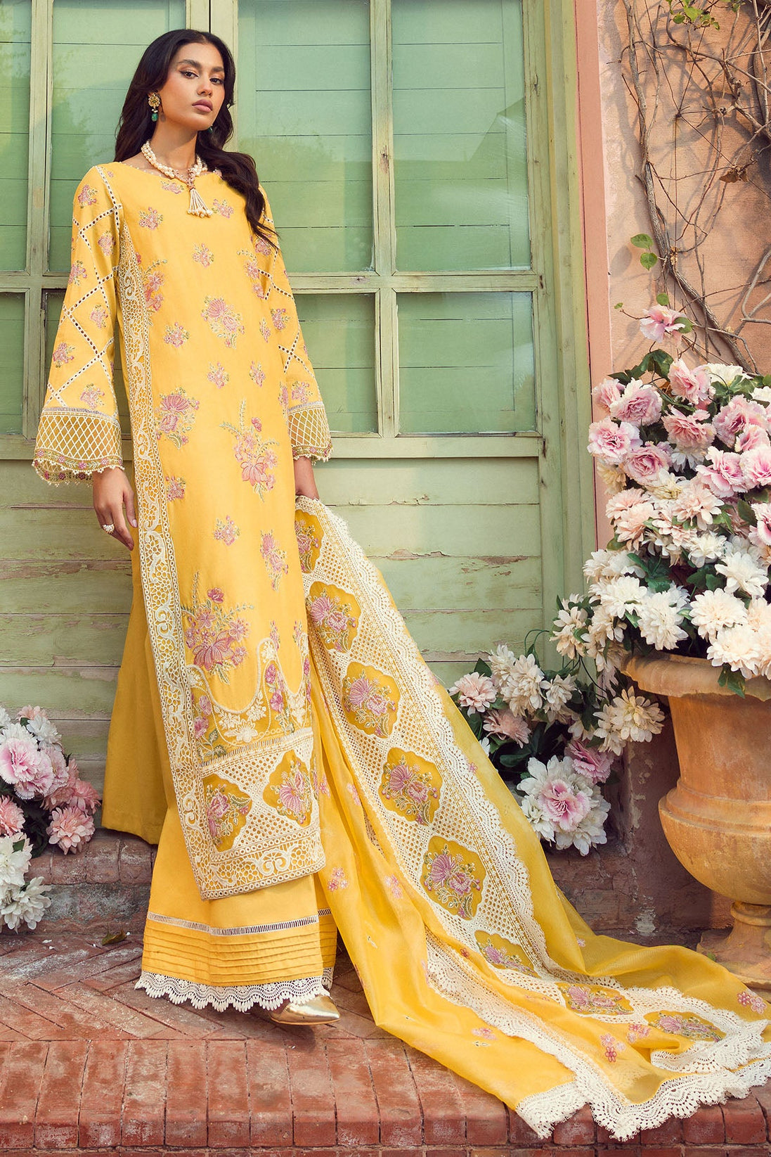 Motifz Premium Luxury Lawn'24 D#4423