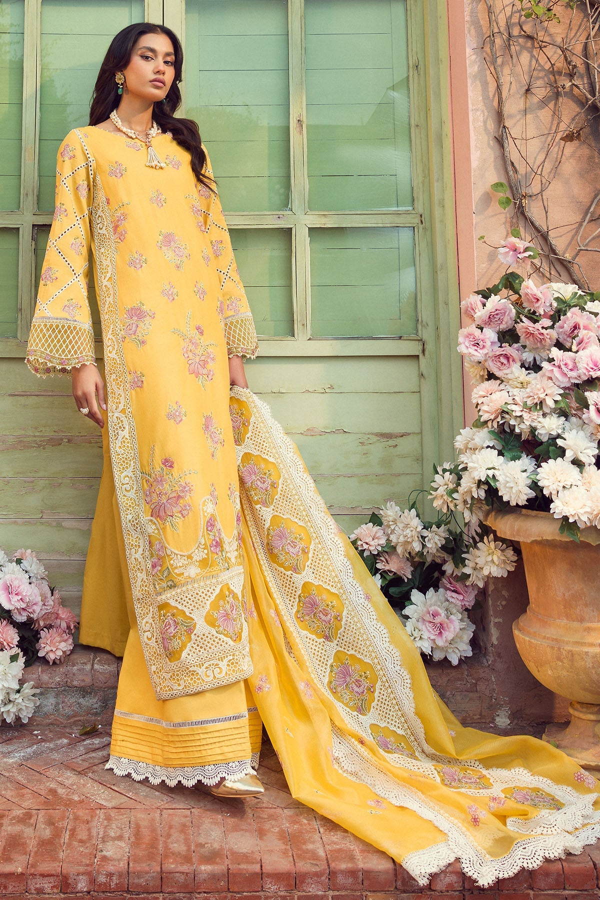 Motifz Premium Luxury Lawn'24 D#4423