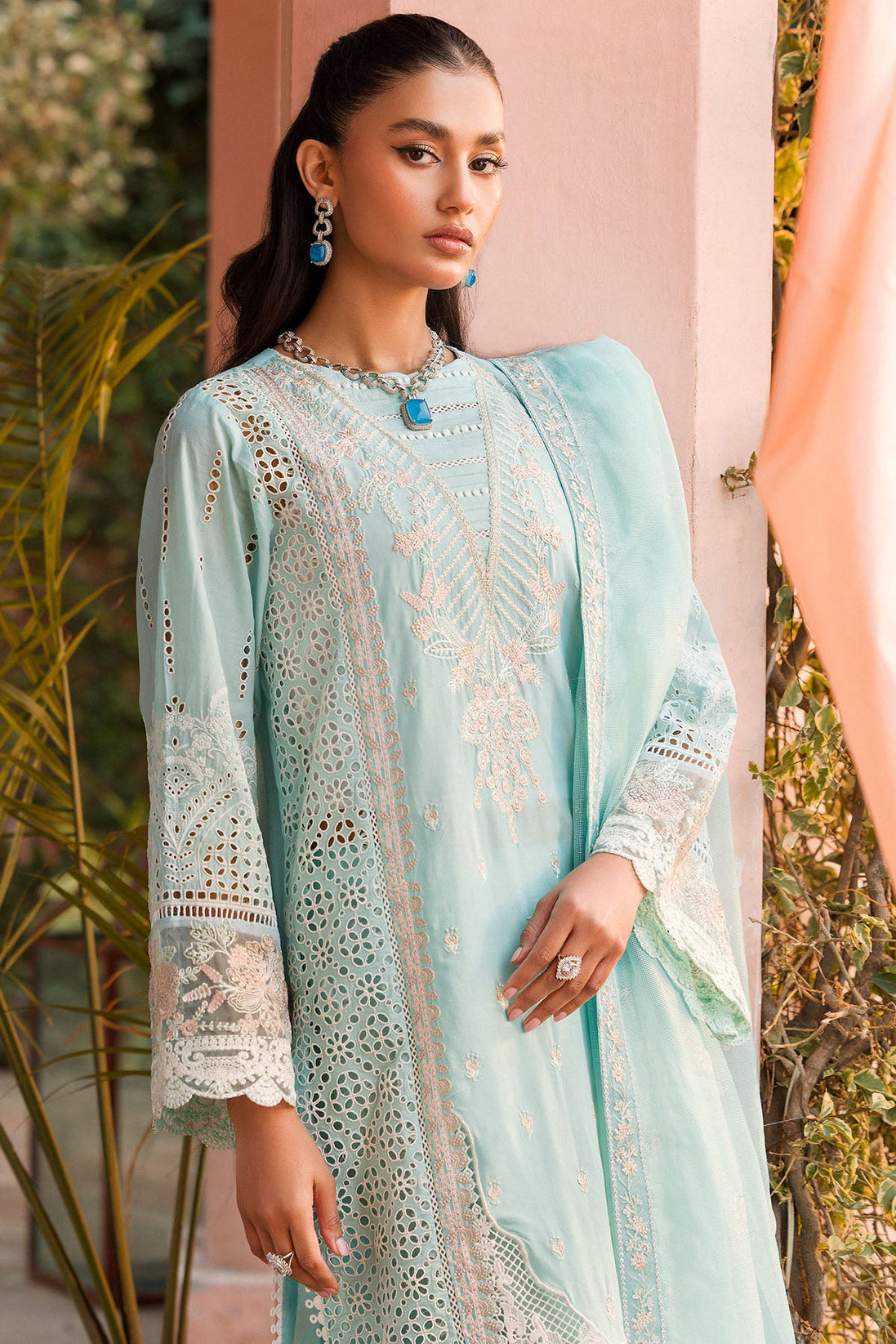Motifz Premium Lawn'24 D#4438