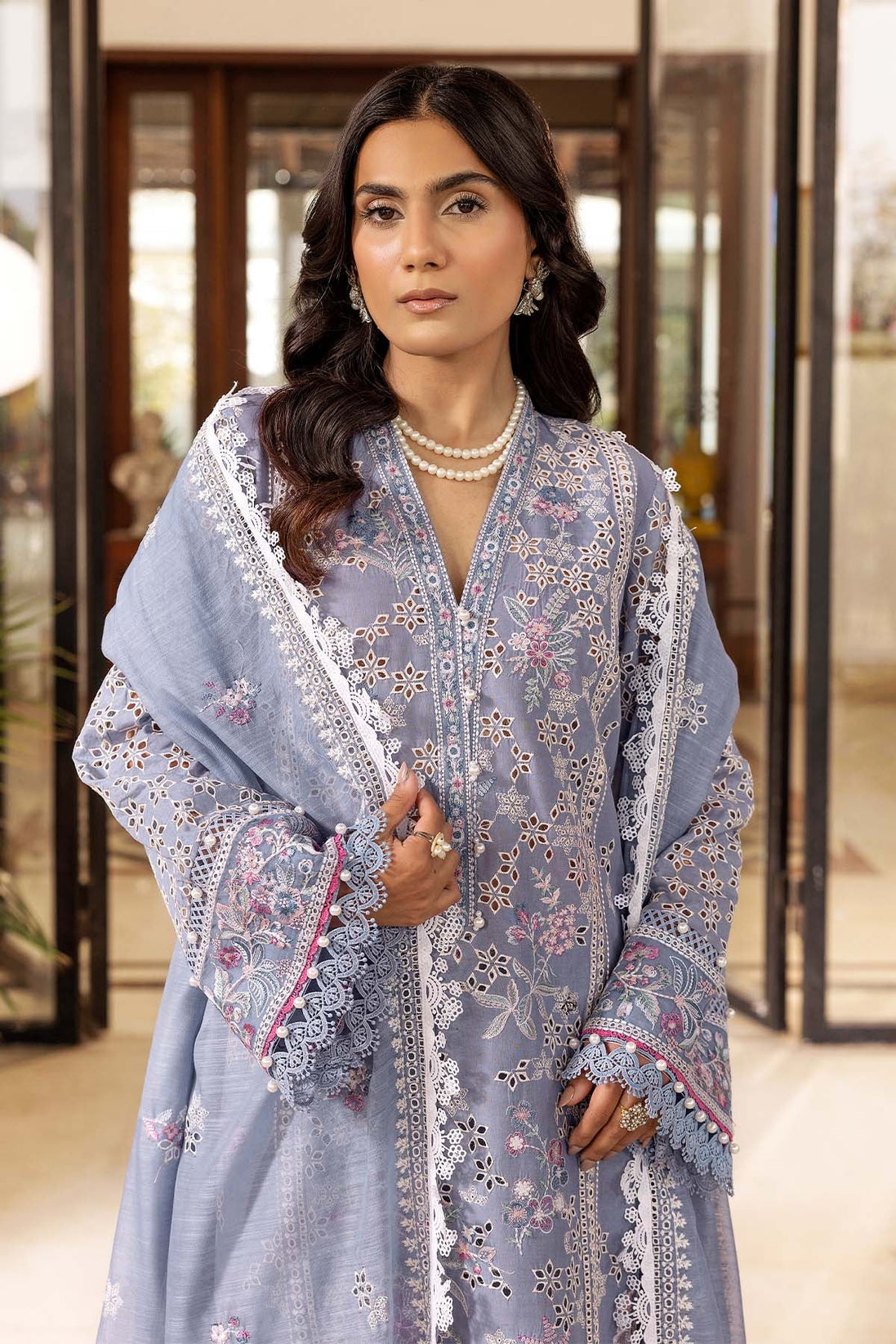 Motifz P/Luxury Lawn C/Dupatta`25 S#302