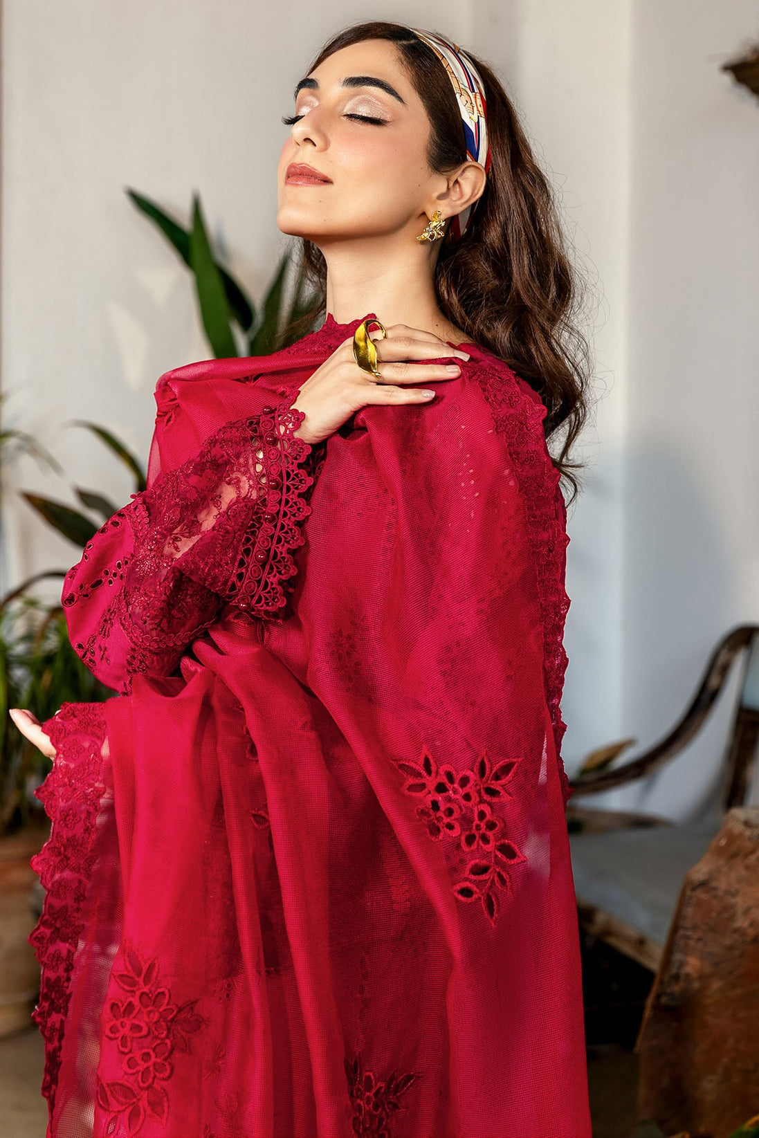 Motifz P/Luxury Lawn C/Dupatta`25 S#308