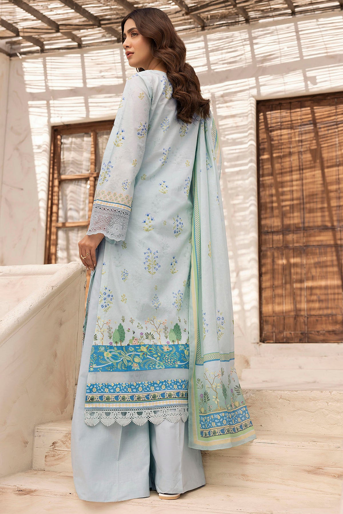 Motifz Digital Print Lawn`25 D#5411