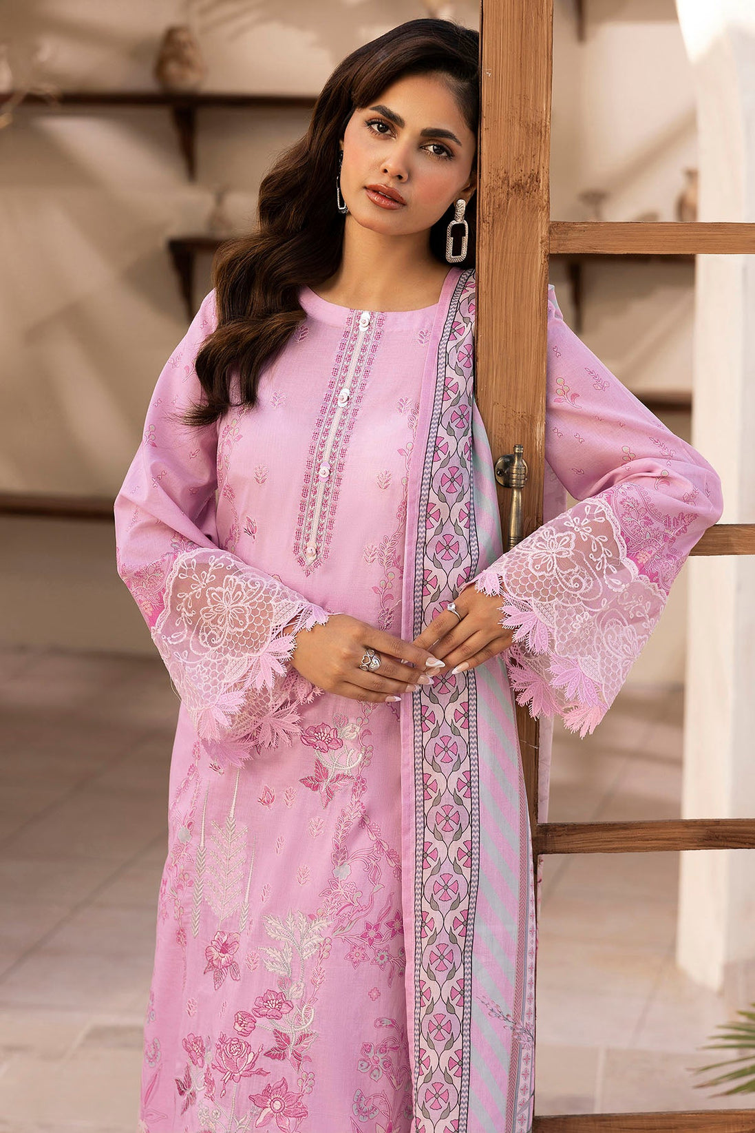Motifz Digital Print Lawn`25 D#5419