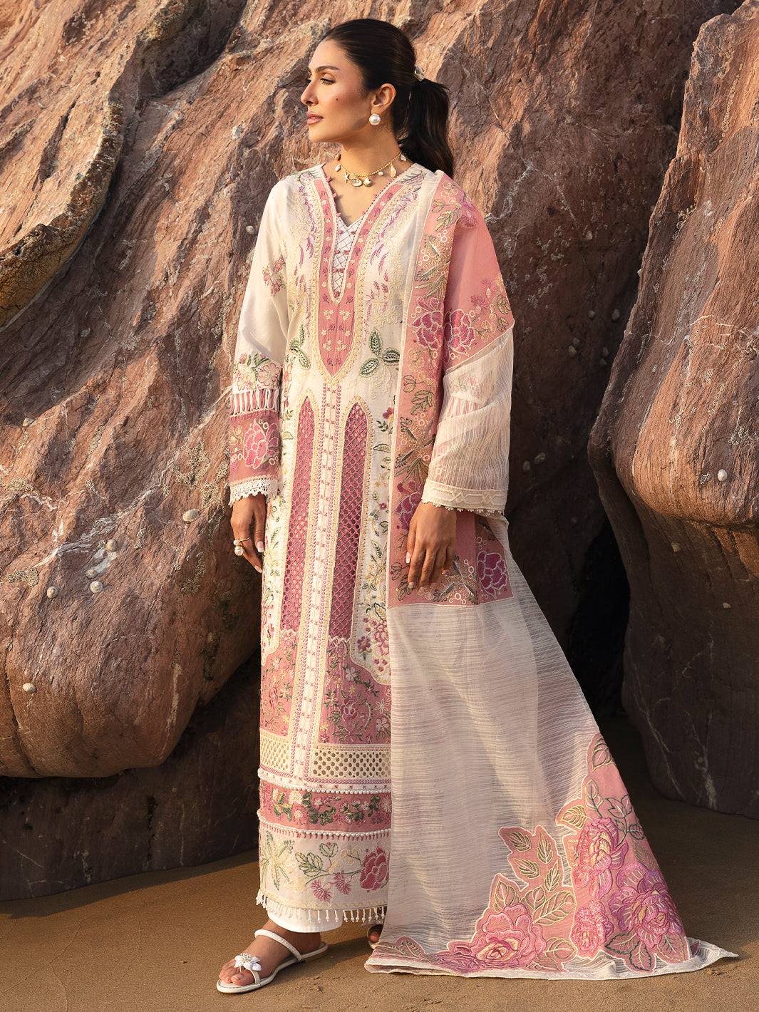 Mahnur Sirene Emb Lawn'25 D#9-A