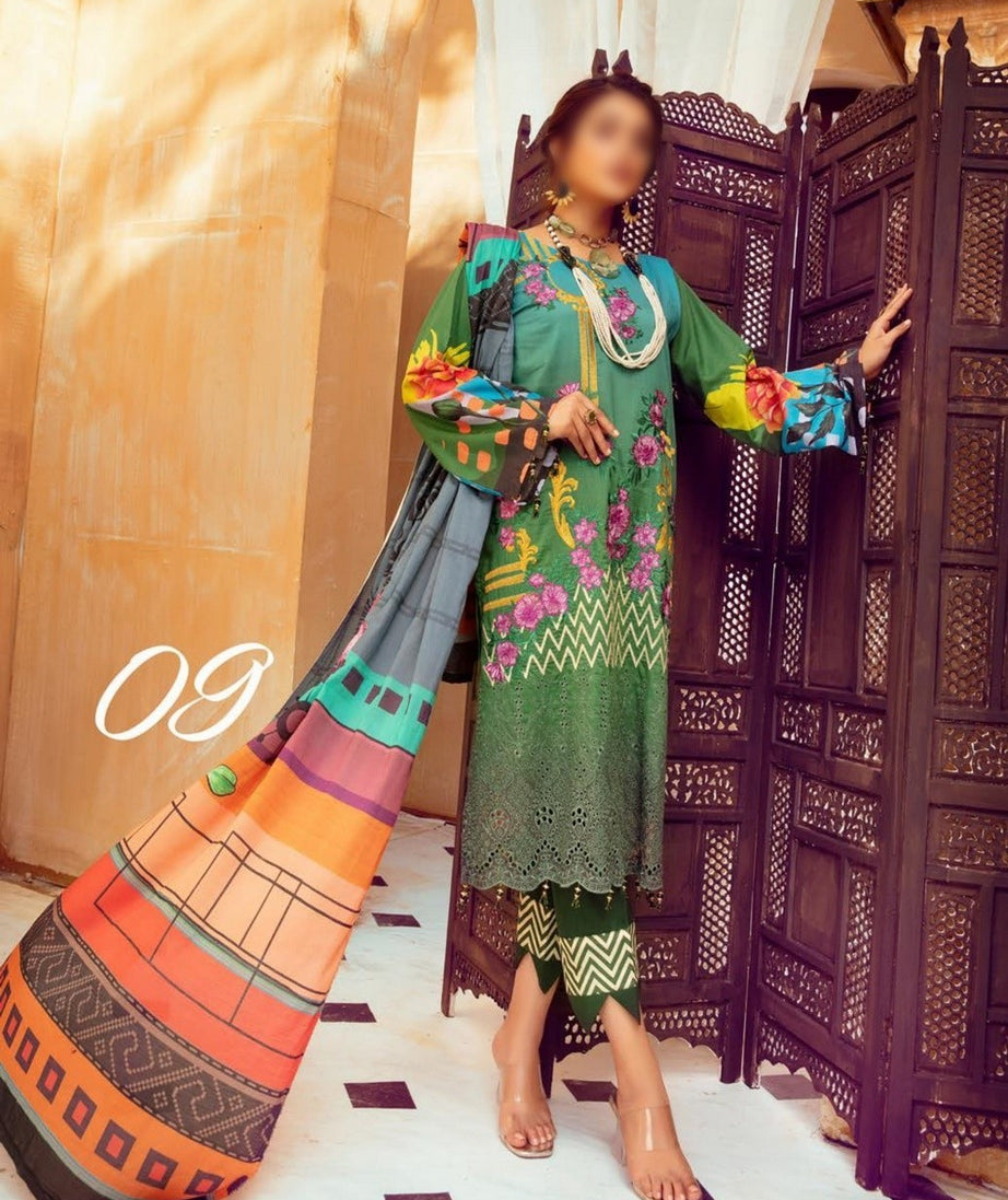 Mahee's Embroidered Lawn`21 V-8 D#09