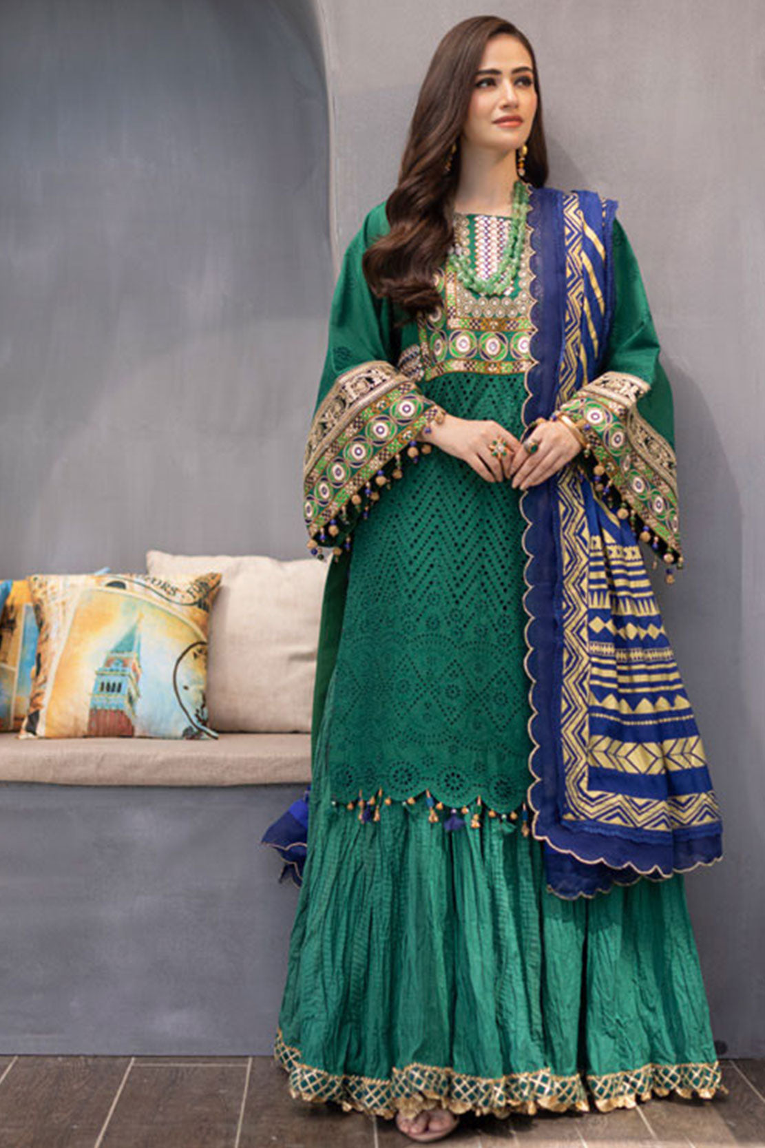 Mahiymaan Luxury Lawn Eid Edit by Alzohaib '22 D# 01