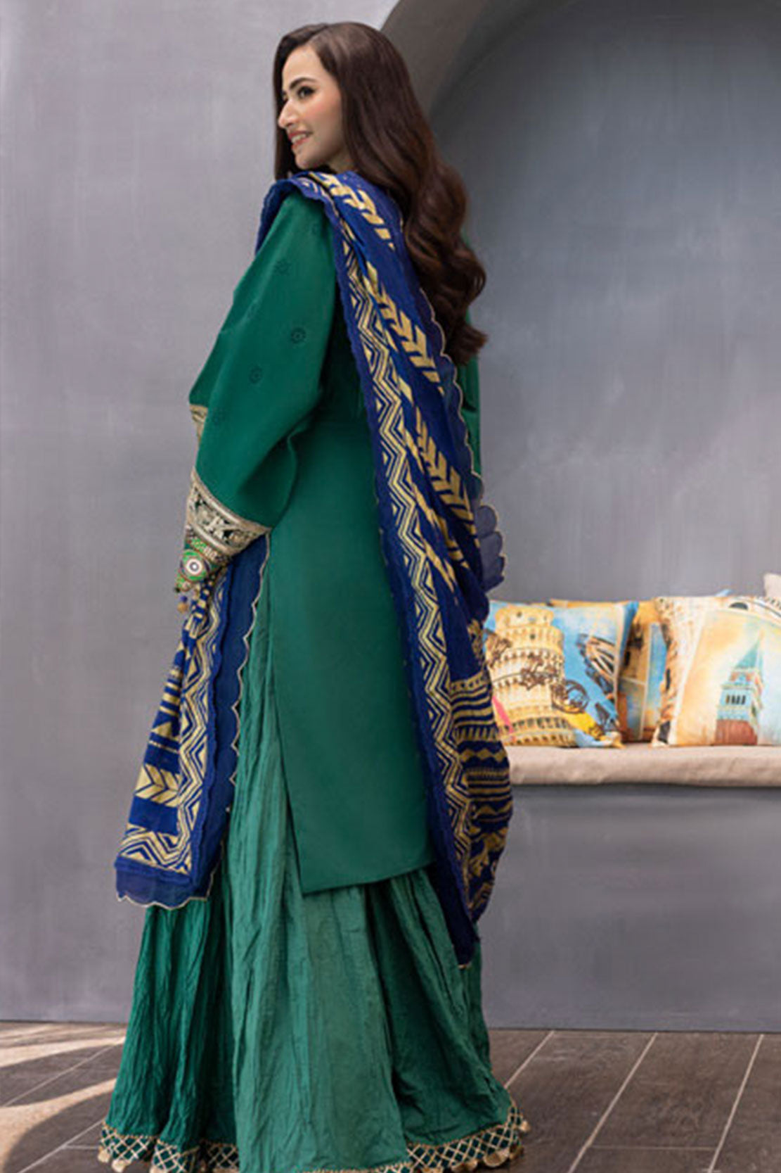 Mahiymaan Luxury Lawn Eid Edit by Alzohaib '22 D# 01