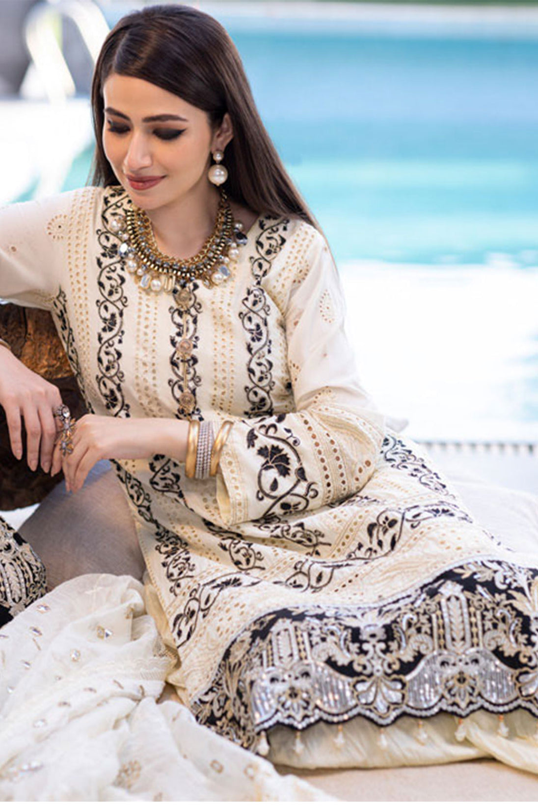 Mahiymaan Luxury Lawn Eid Edit by Alzohaib '22 D# 02