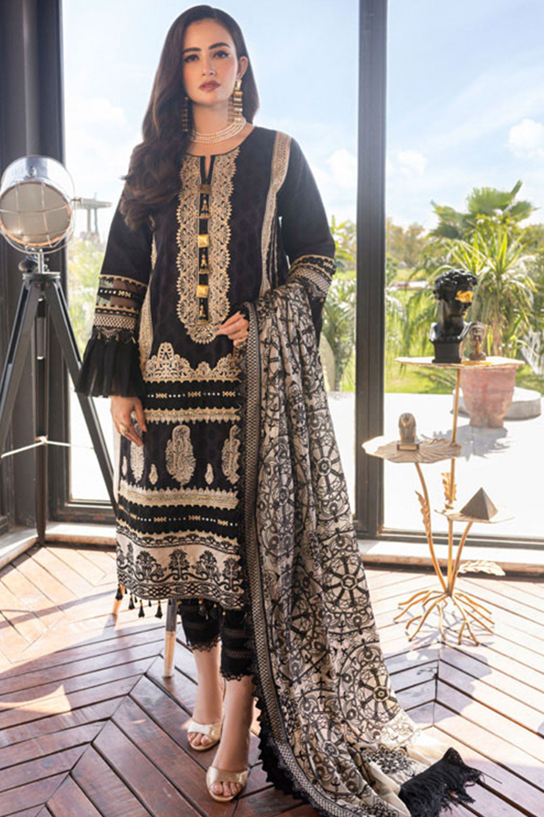 Mahiymaan Luxury Lawn Eid Edit by Alzohaib '22 D# 03