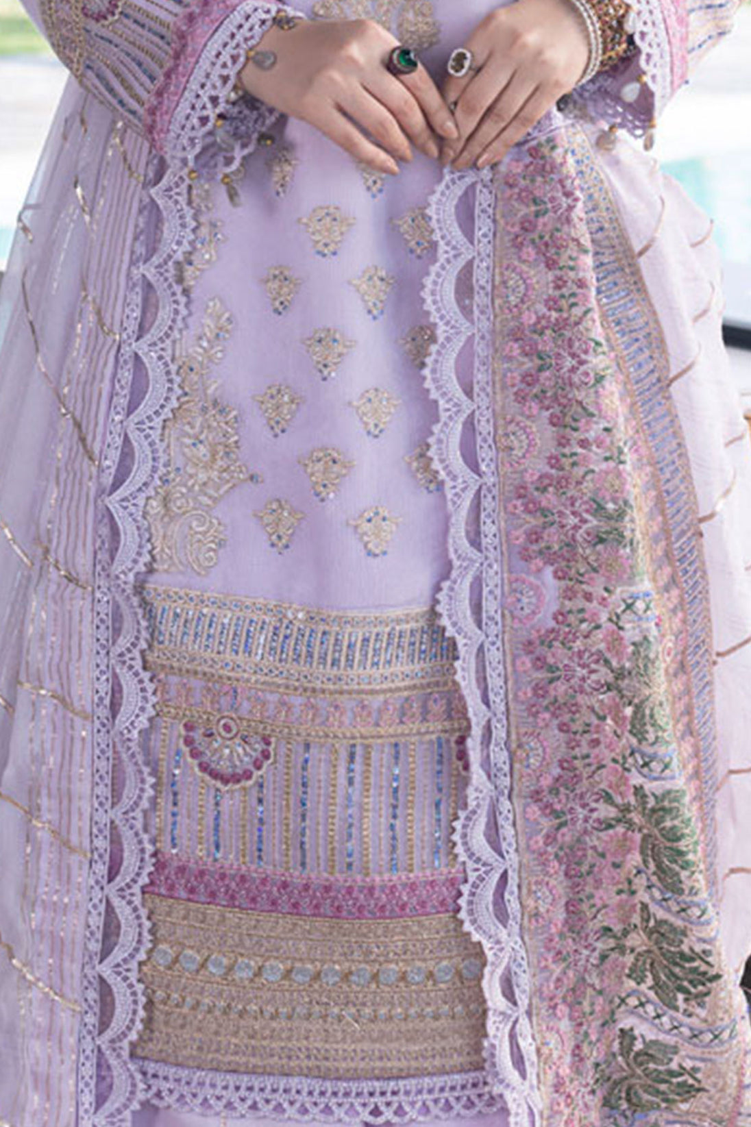 Mahiymaan Luxury Lawn Eid Edit by Alzohaib '22 D# 4A