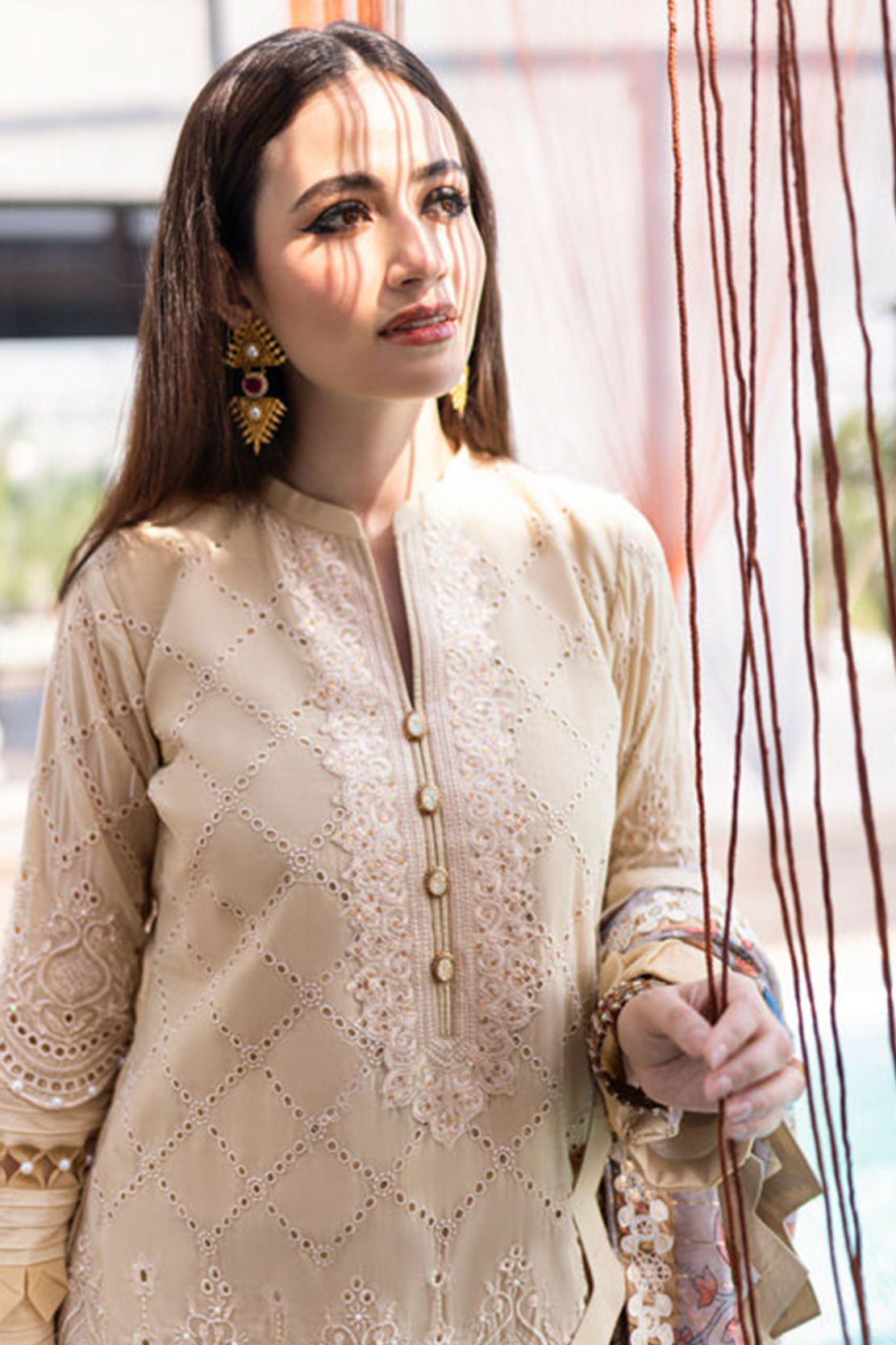 Mahiymaan Luxury Lawn Eid Edit by Alzohaib '22 D# 6B