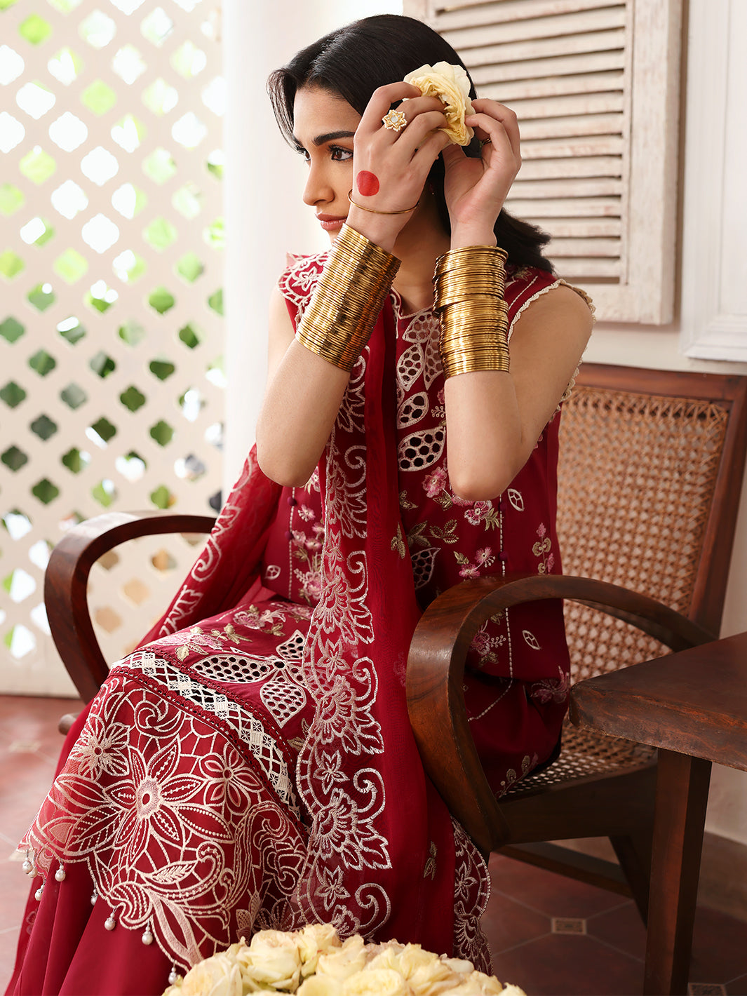 Mahnur Aangan Emb Lawn`25 D#03 MAHROSH
