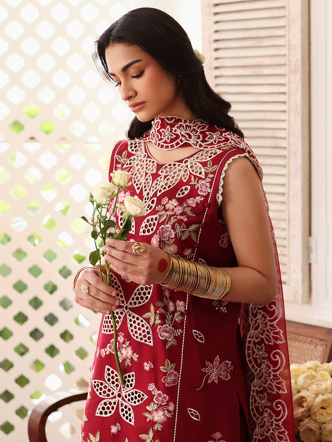 Mahnur Aangan Emb Lawn`25 D#03 MAHROSH