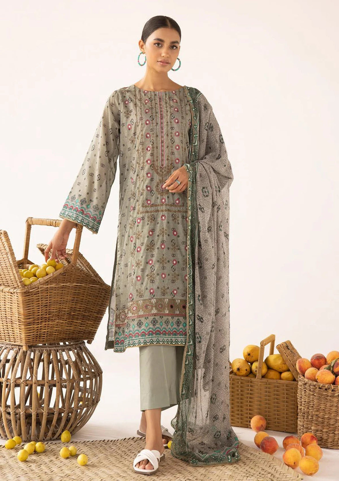 Shaista Maira D/Lawn'24 D#148