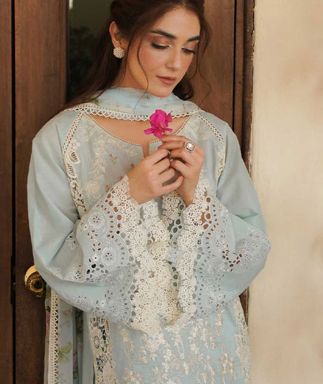 Manara Luxury Lawn'24 D#10