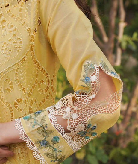 Manara Luxury Lawn'24 D#5