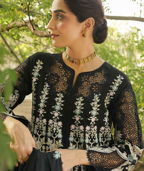 Manara Luxury Lawn'24 D#7