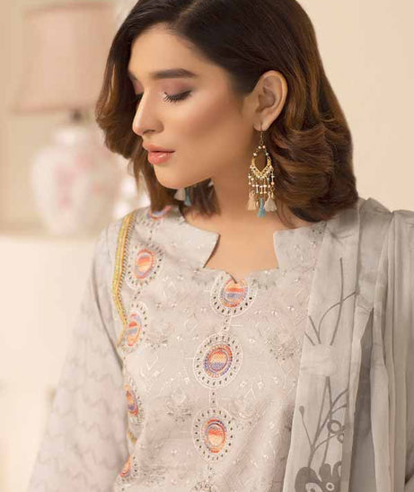 Manizay Gulnar C/Kari Lawn`21 D#09