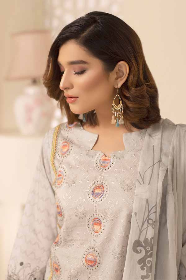 Manizay Gulnar C/Kari Lawn`21 D#09