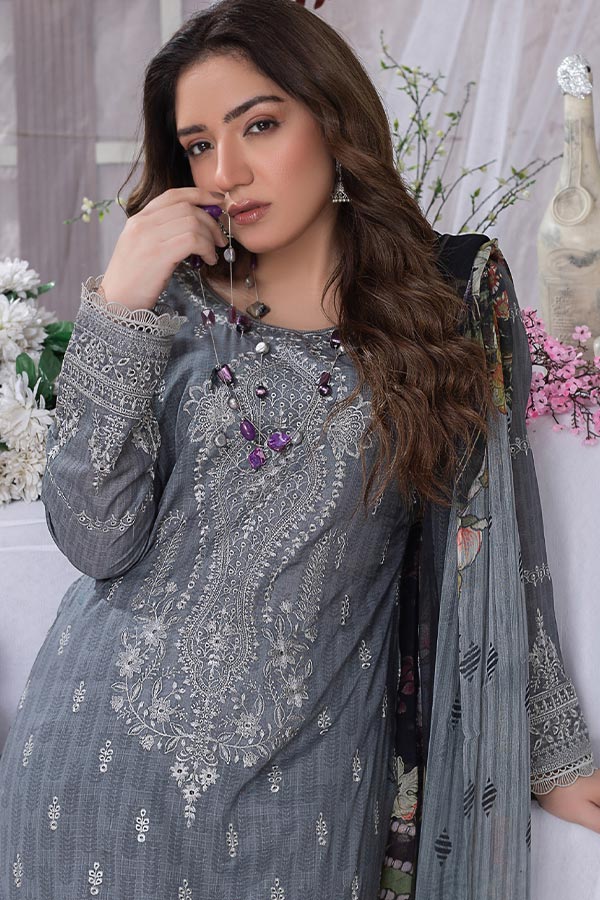 Manizay Nikhaar Emb Lawn`24 D#06