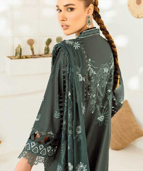 Marjjan Heer Emb Lawn'23 SMC#100