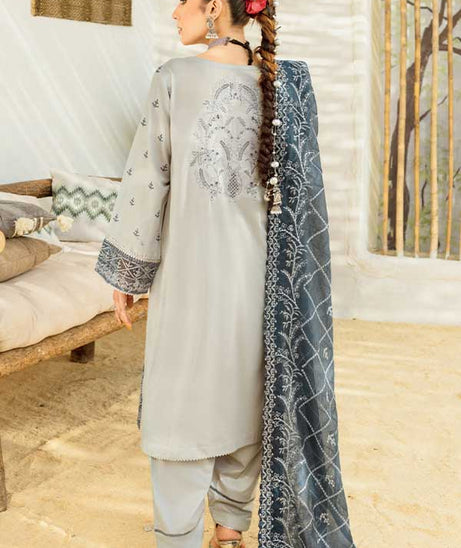 Marjjan Heer Emb Lawn'23 SMC#105