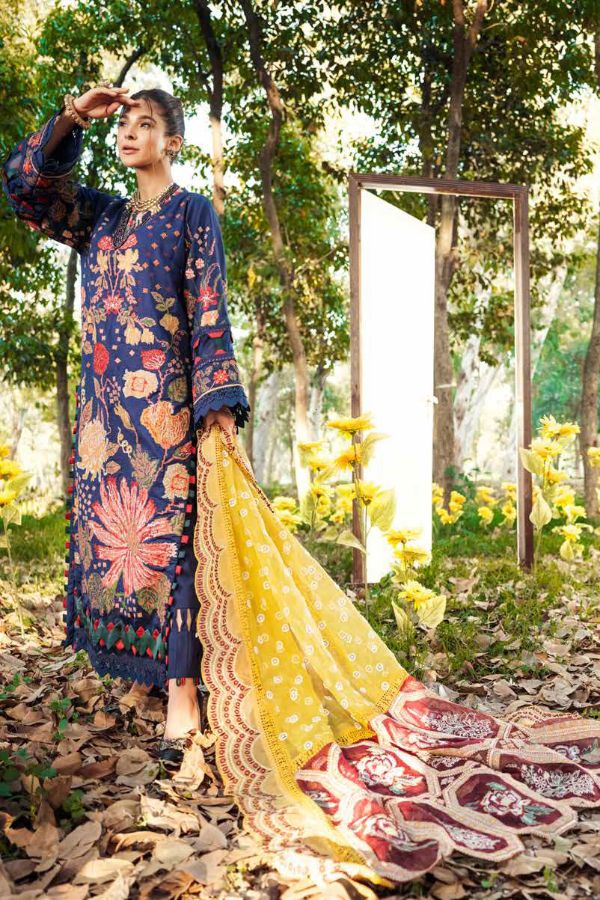 Maryam hussain Luxury Lawn`22 D# 08 FRENCH KNOT