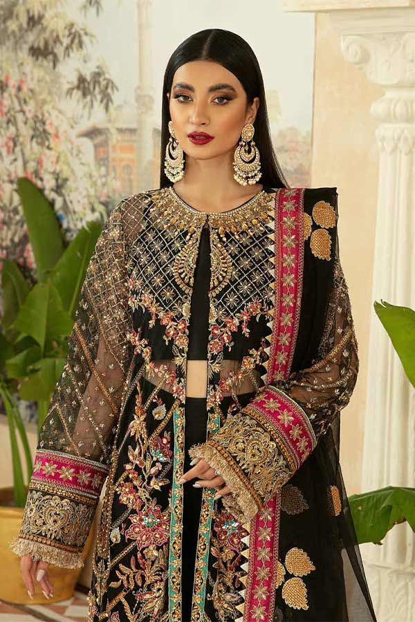 Maryam Hussain Marwa festive'22  KAIYNAT