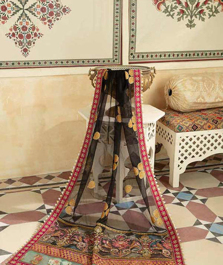 Maryam Hussain Marwa festive'22  KAIYNAT