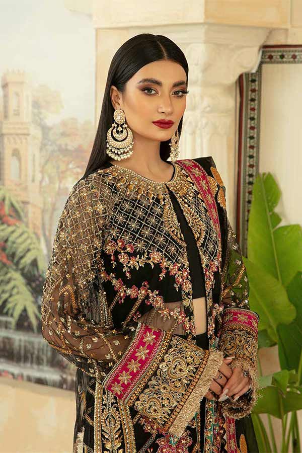 Maryam Hussain Marwa festive'22  KAIYNAT