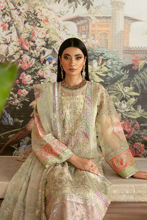 Maryam Hussain Marwa festive'22  NAAZ