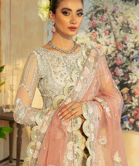 Maryam Hussain Marwa festive'22  NOORBANO