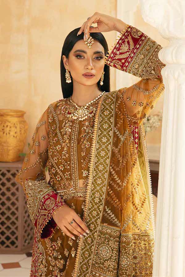 Maryam Hussain Marwa festive'22  SANDAL