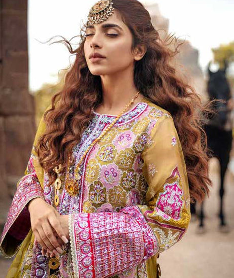 Maryam Hussain Wedding Collection'22 HEENA