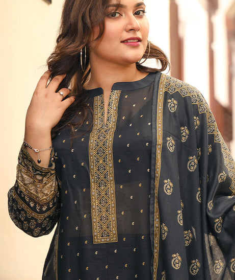Mirha Mehro Lawn`24 D#03