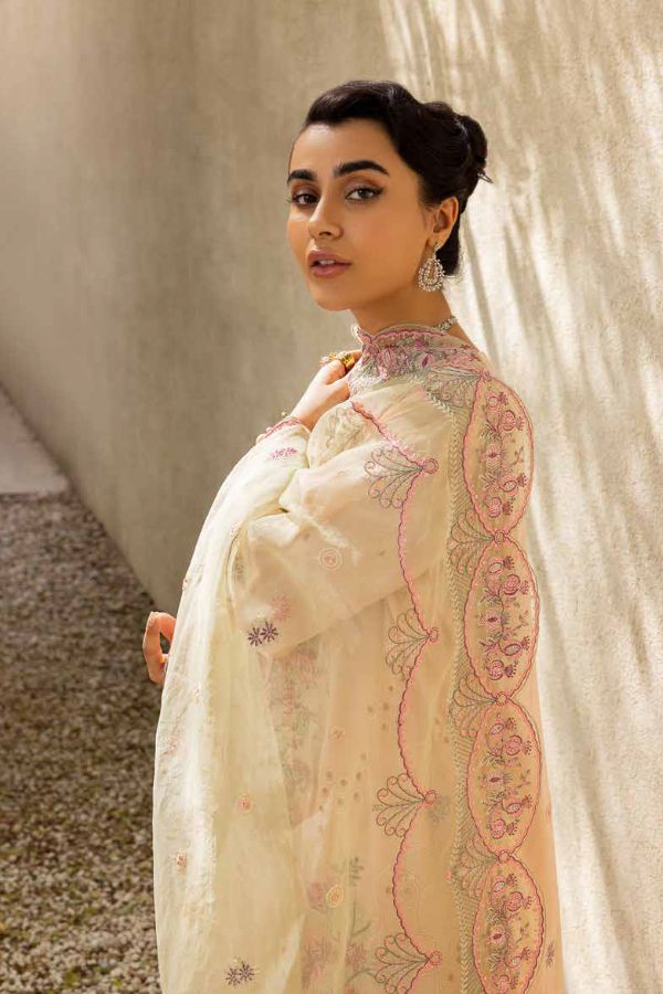 Muscari Emb Lawn'23 MECC#211