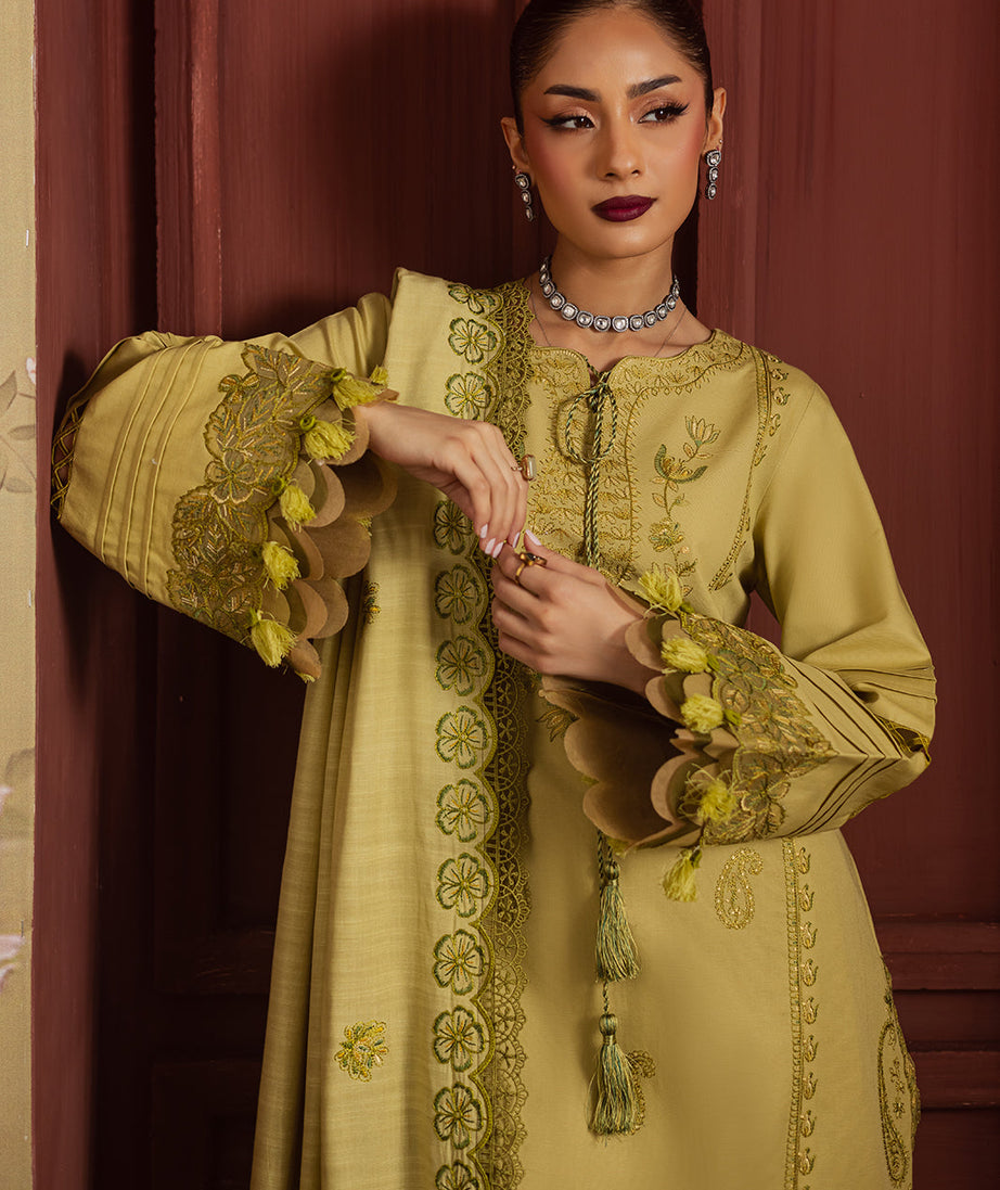 Mahnur Nova Emb Khaddar`25 NK#10