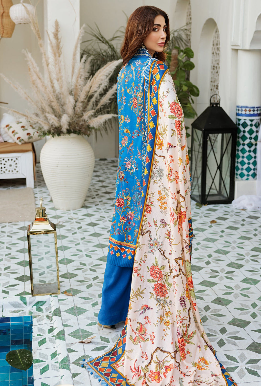 Noor By Sadia Asad Woolen Shawl`22 D#7 A