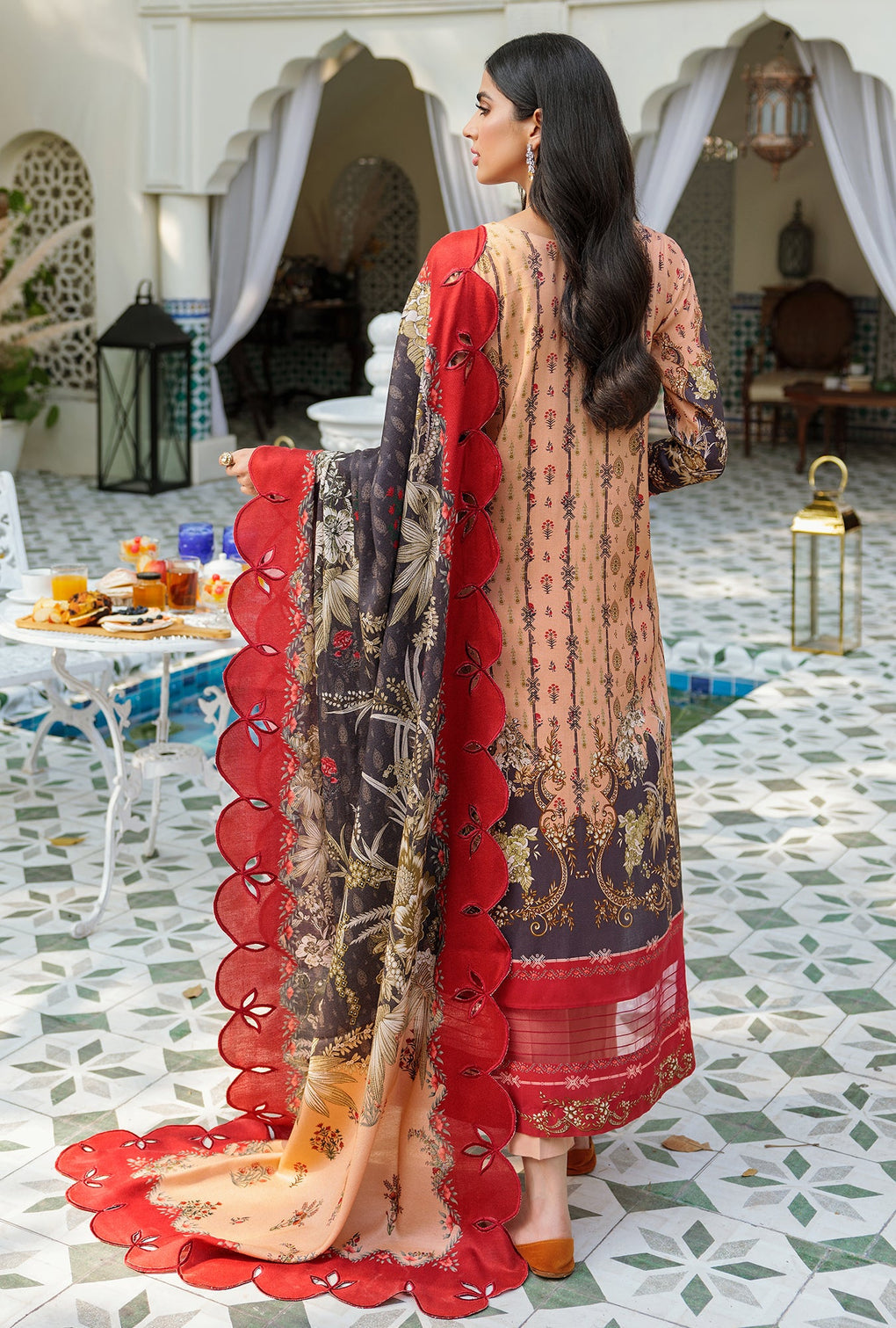 Noor By Sadia Asad Woolen Shawl`22 D#4 B